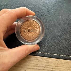 Clinique Highlighter